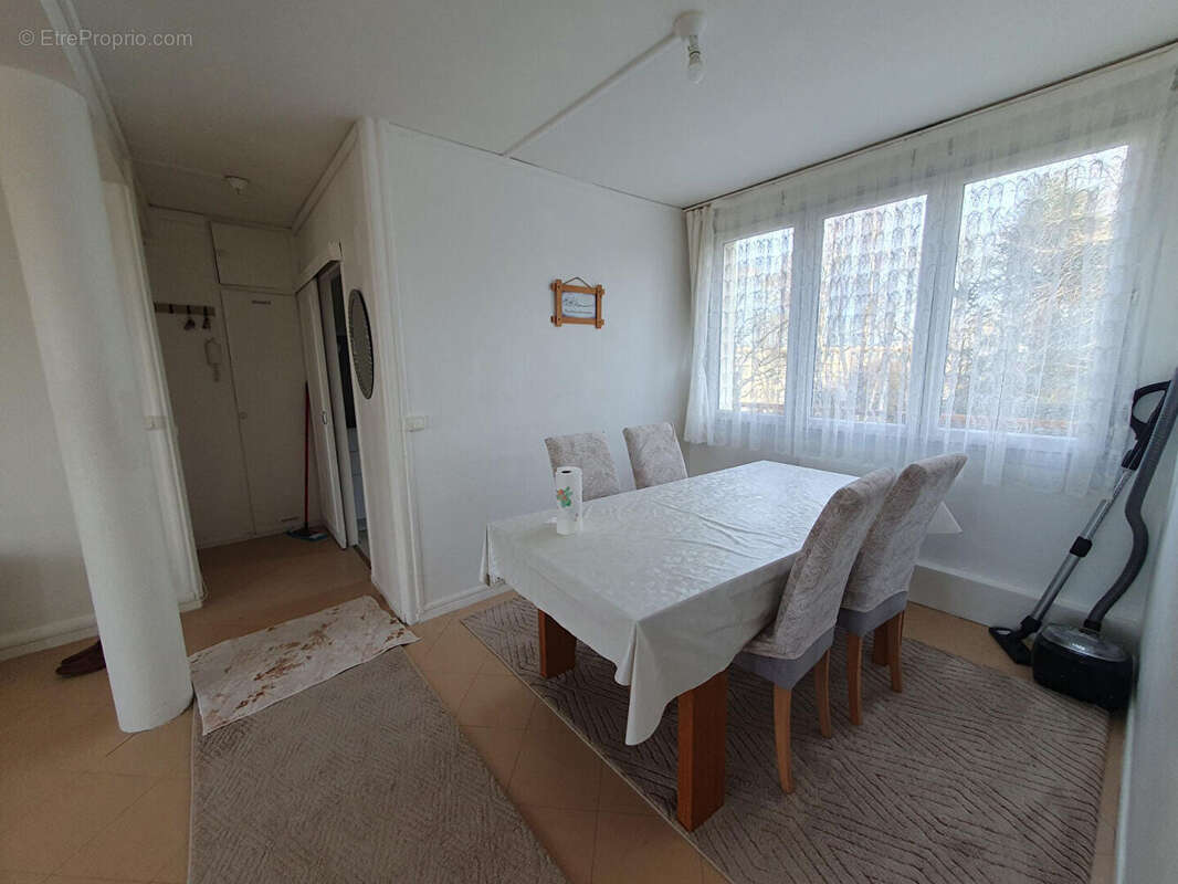 Appartement à SAINT-QUENTIN