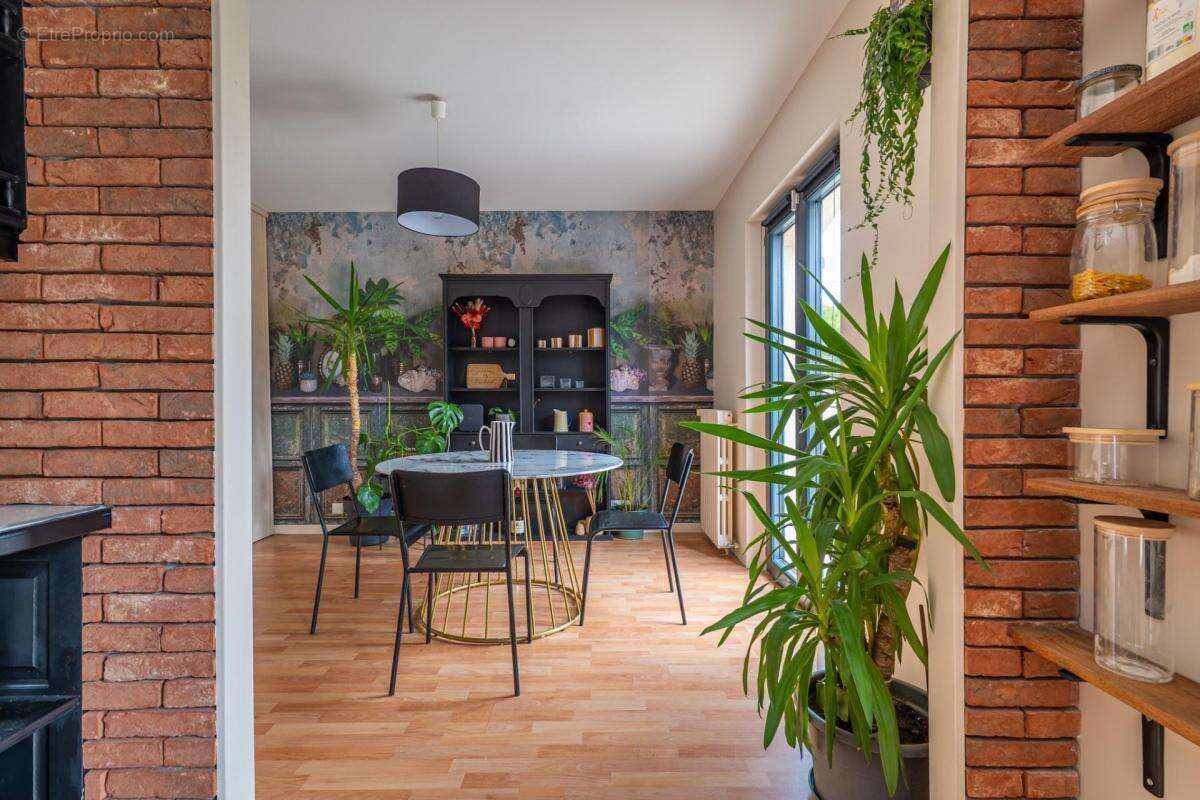 Maison à LA MILESSE