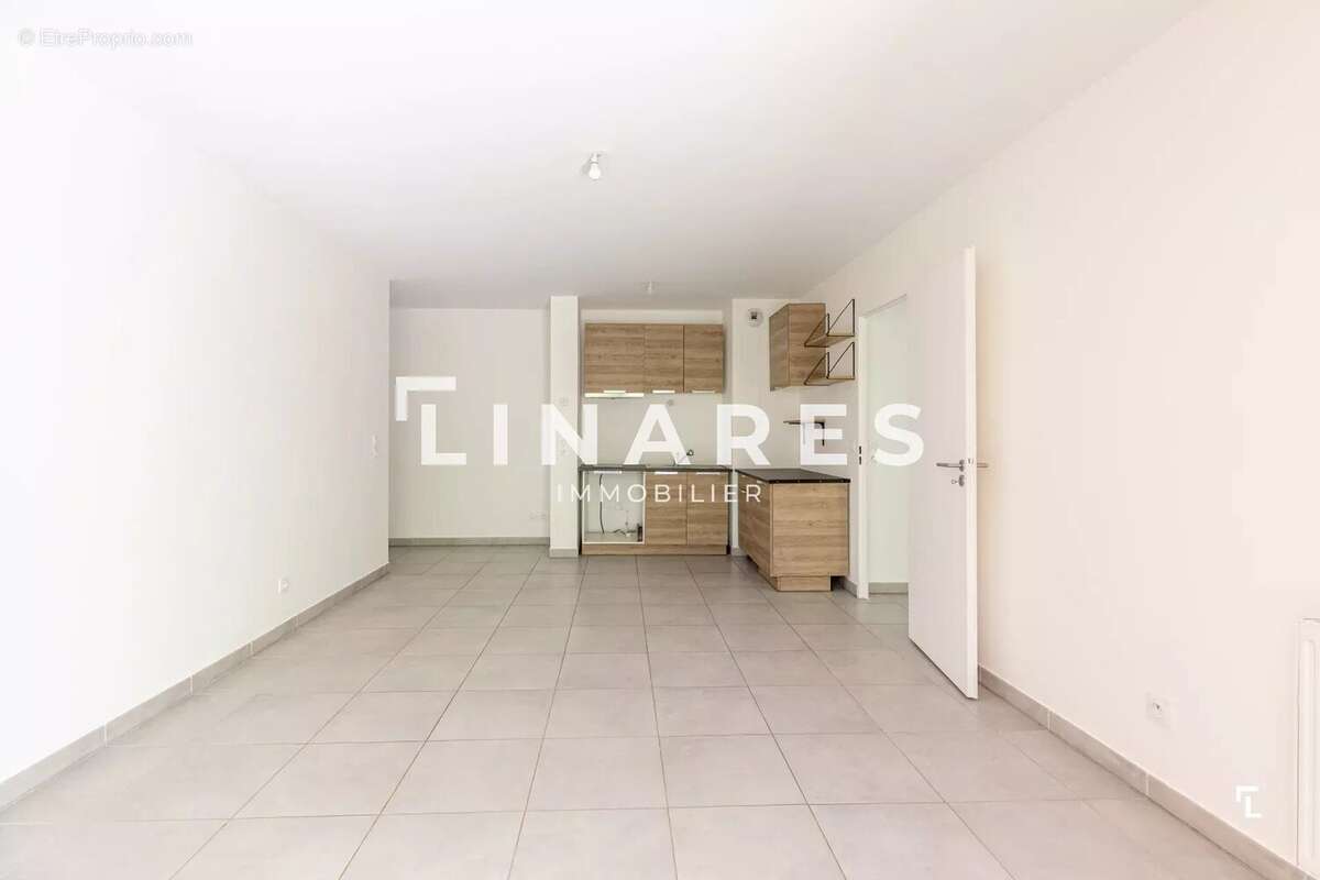 Appartement à ROUSSET