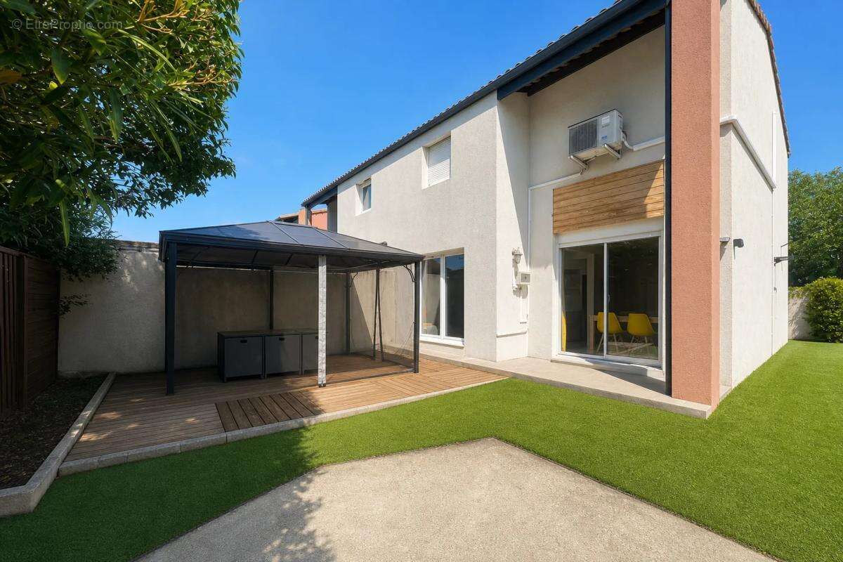 Maison à NIMES