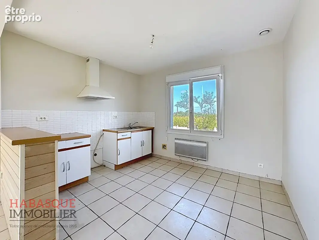 Maison de plain-pied à vendre à Ploudaniel - photo 3