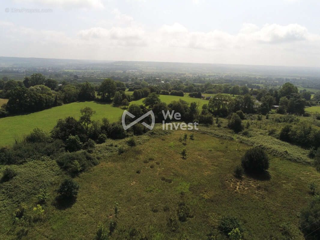 Terrain 6102 m² à Pont-L'eveque  - photo 2