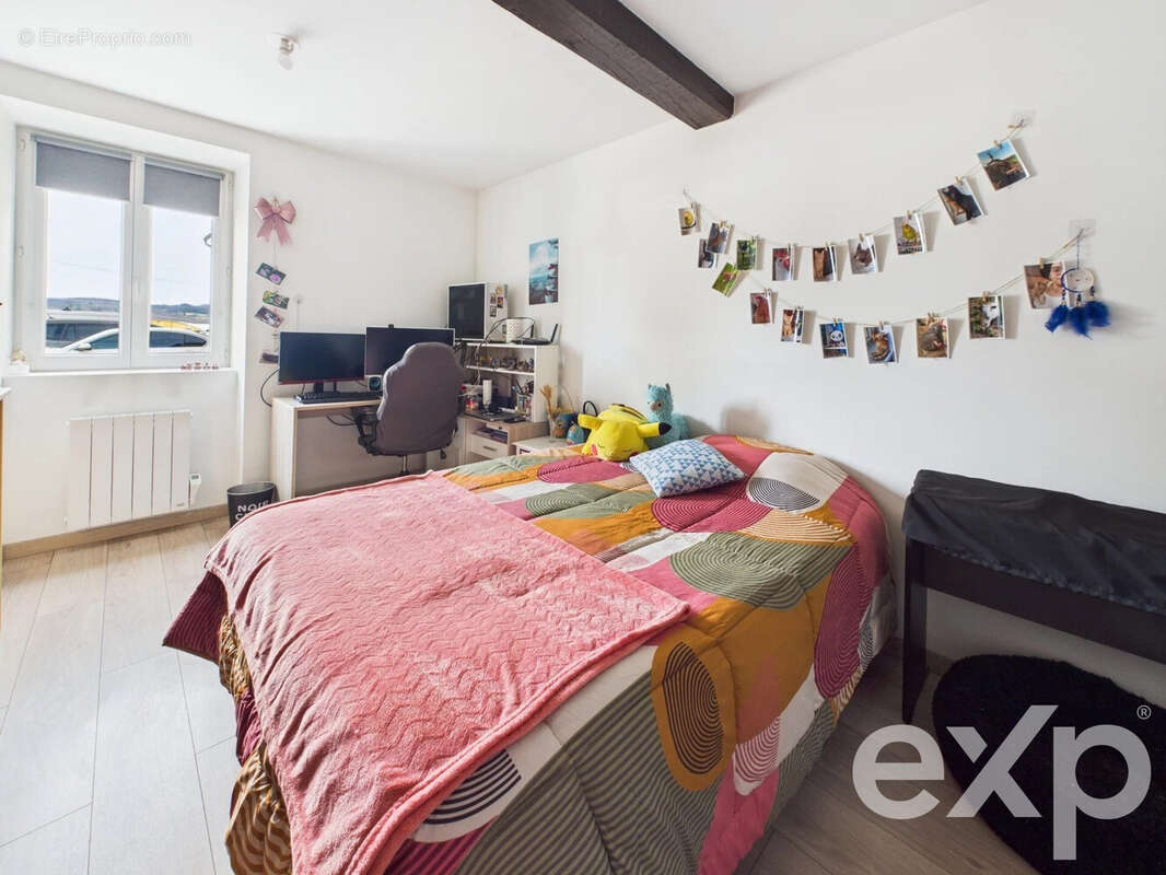 Maison à SAINT-GEORGES-D'ESPERANCHE