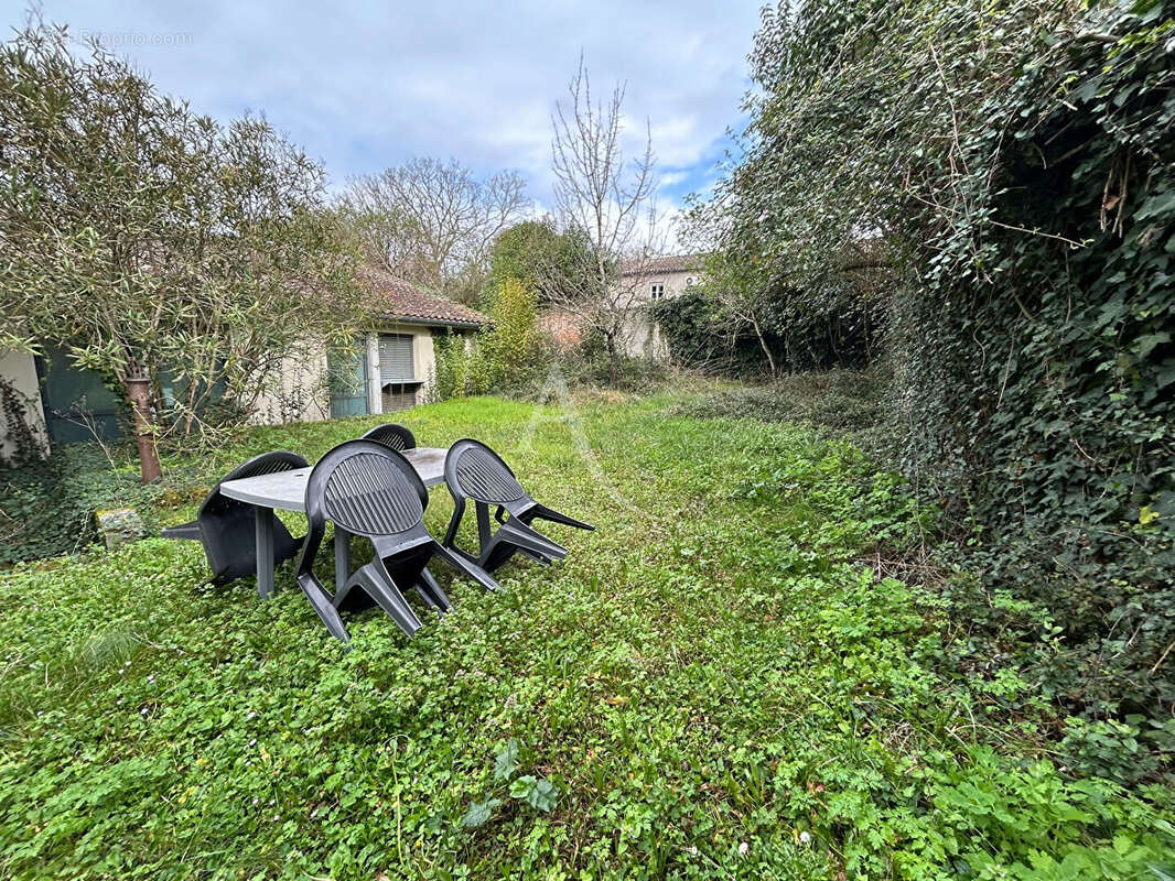 Maison à BLANQUEFORT