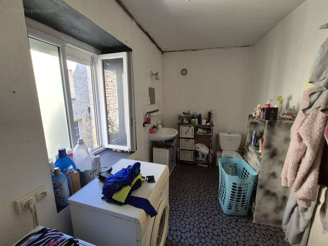 Maison à SAINT-MARCEAU