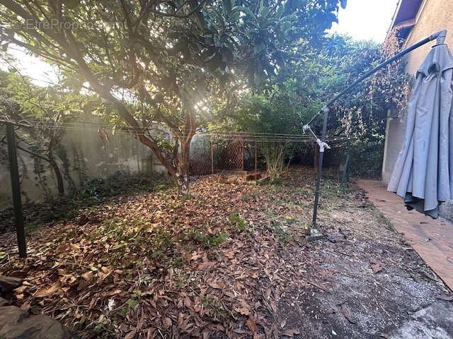 Maison individuelle plain pied avec garage, atelier et jardin - photo 8