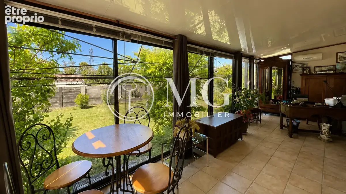 Maison de plain-pied 147 m2 avec vérandas et terrain de 1004 m2 - photo 5