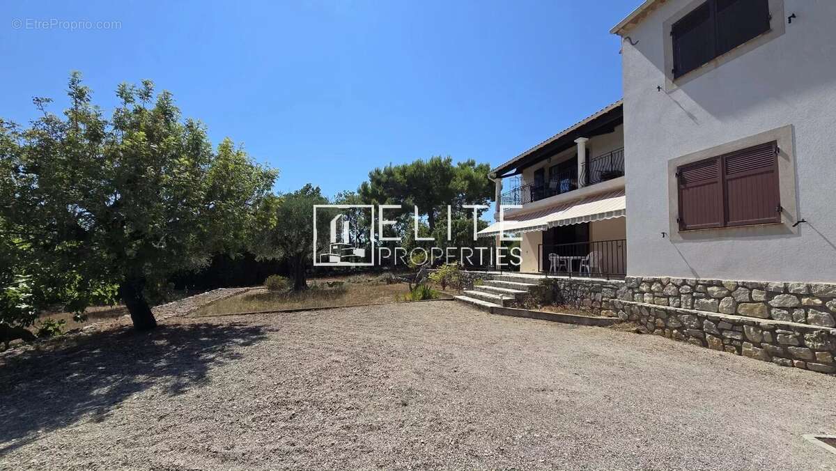 Appartement 3 pièces en bas de villa 104 m² + terrain de 1000 m² mouans-sartoux - photo 14