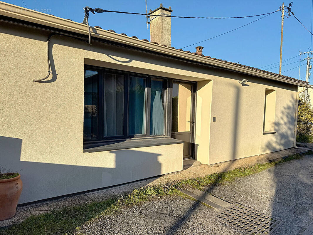 Maison à VILLENAVE-D'ORNON