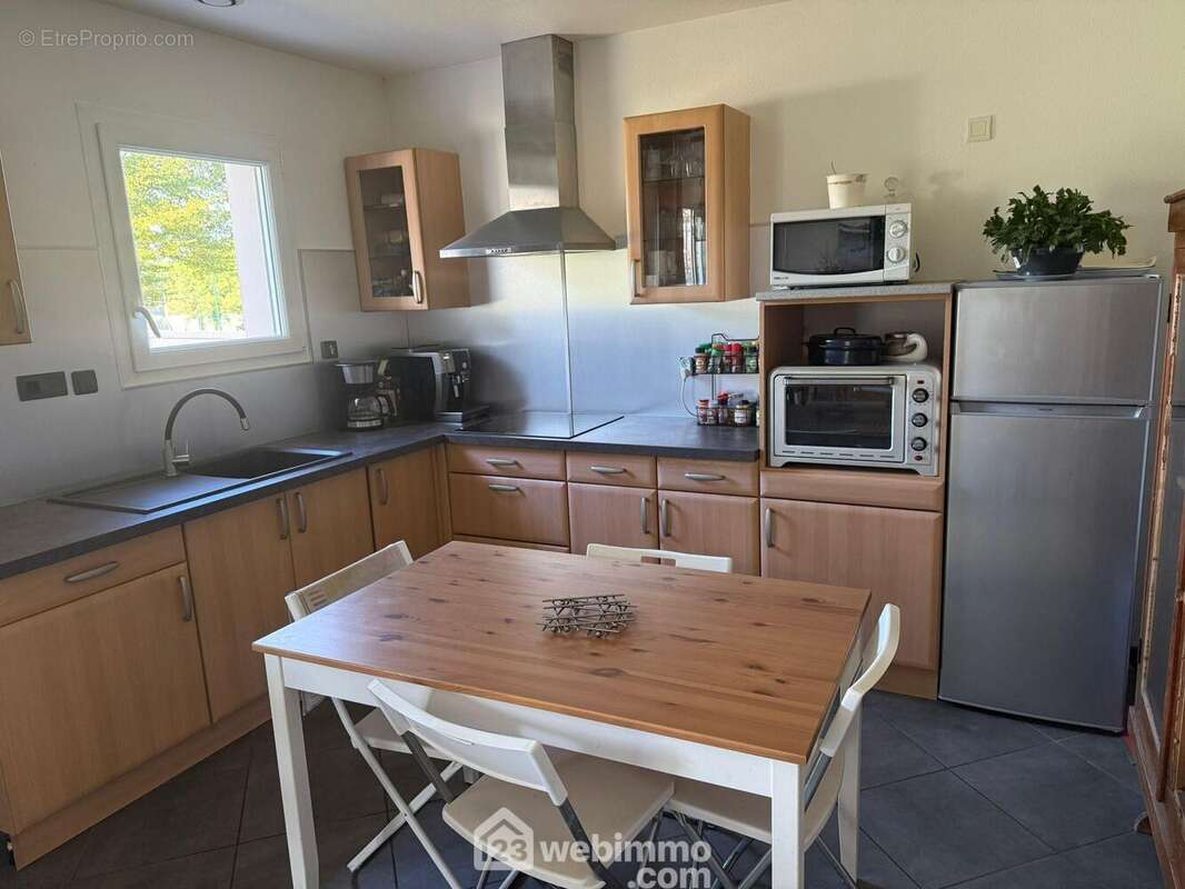 Cuisine ouverte - Maison à LE CHAMP-SAINT-PERE