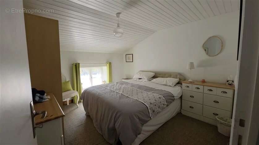 Maison à SAINT-BARBANT