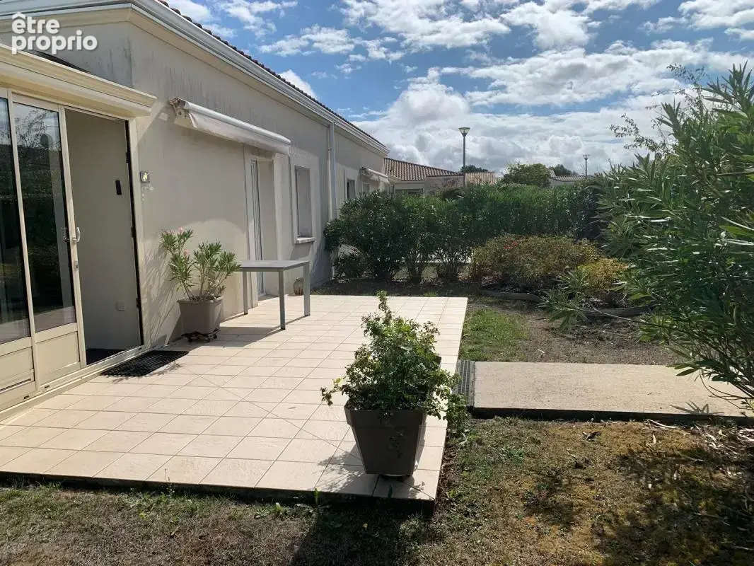 Photo Maison à Medis au prix de 449 000€