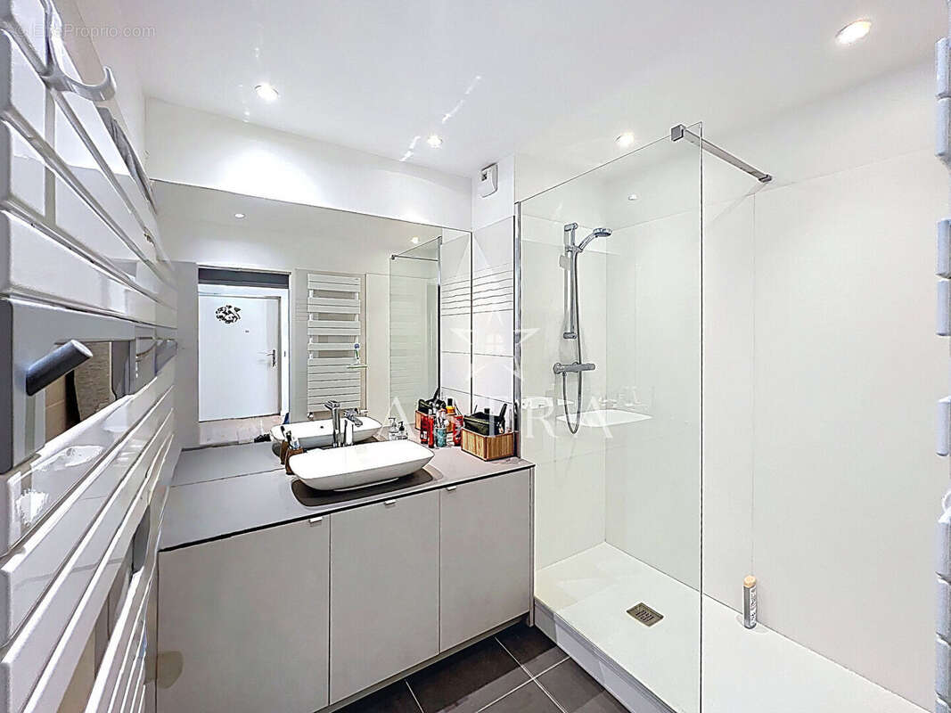 Appartement à LE PLESSIS-ROBINSON