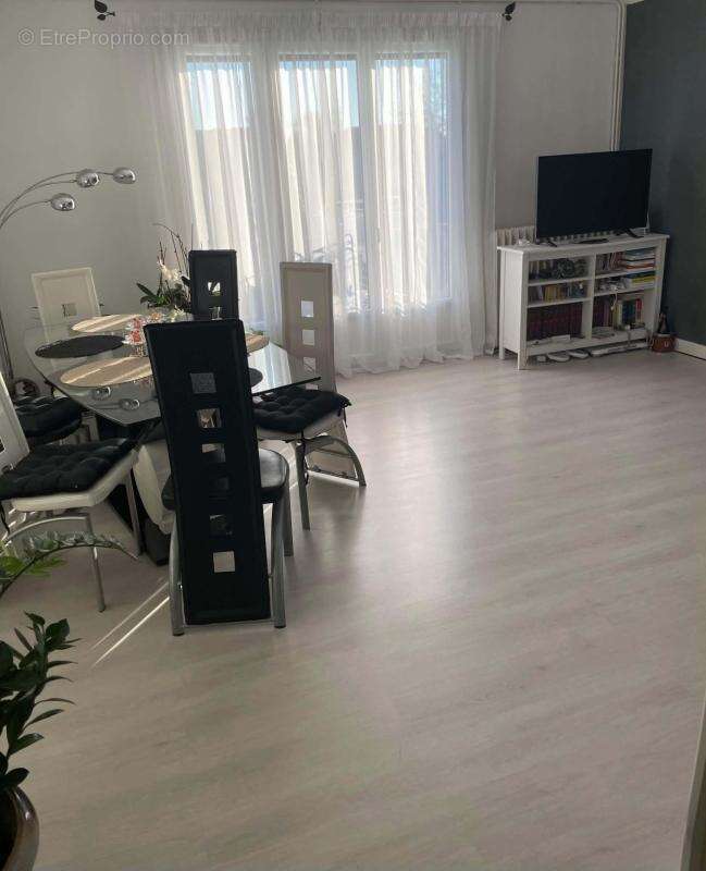 Maison à vendre 7 pièces LEZOUX (63) - photo 2