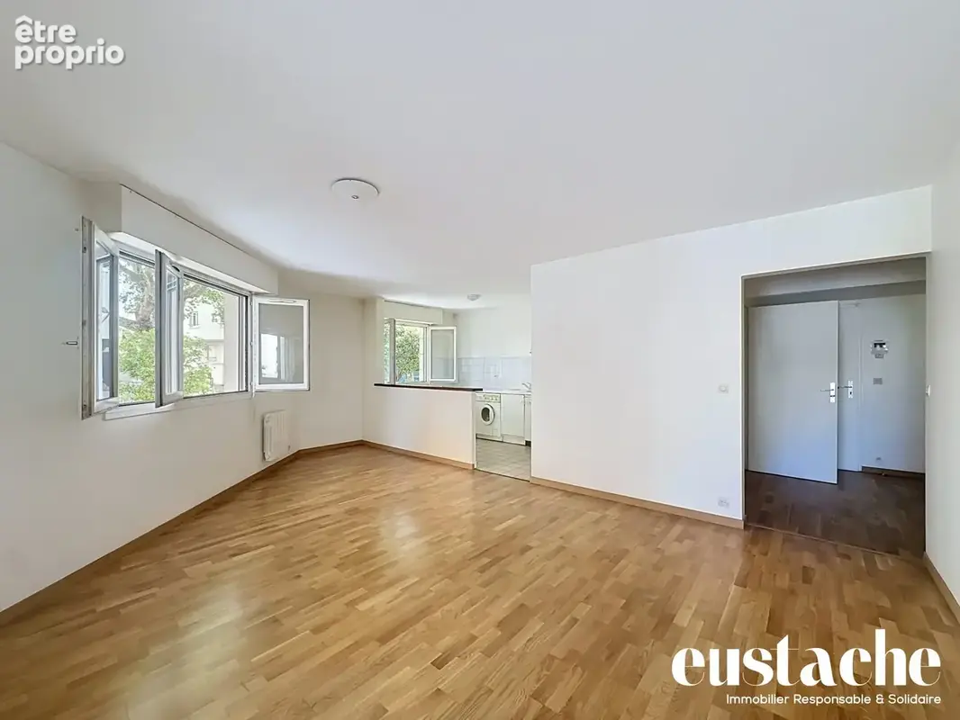 Appartement à PARIS-20E