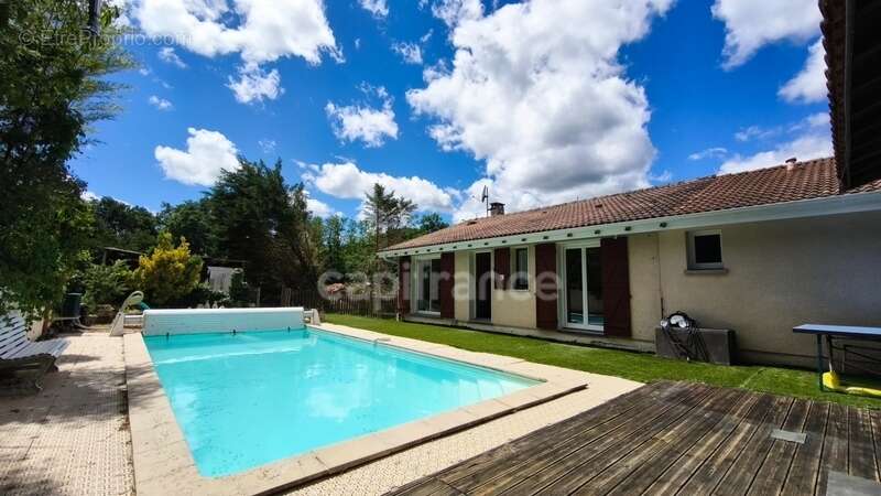 Maison à MIOS
