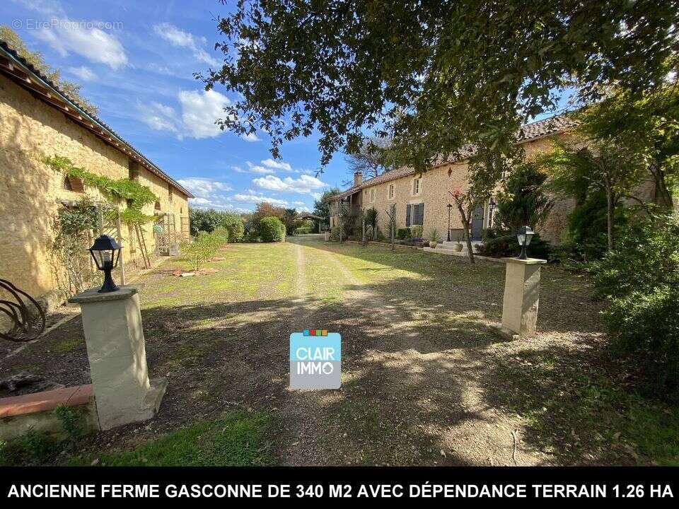 #bellemaison #colombages #ferme #maisonenpierres - Maison à CAZAUBON