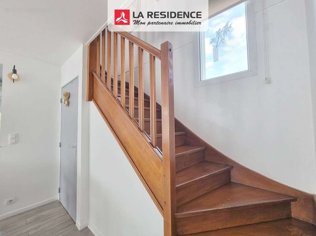 Appartement 54 m² à Stains  - photo 6