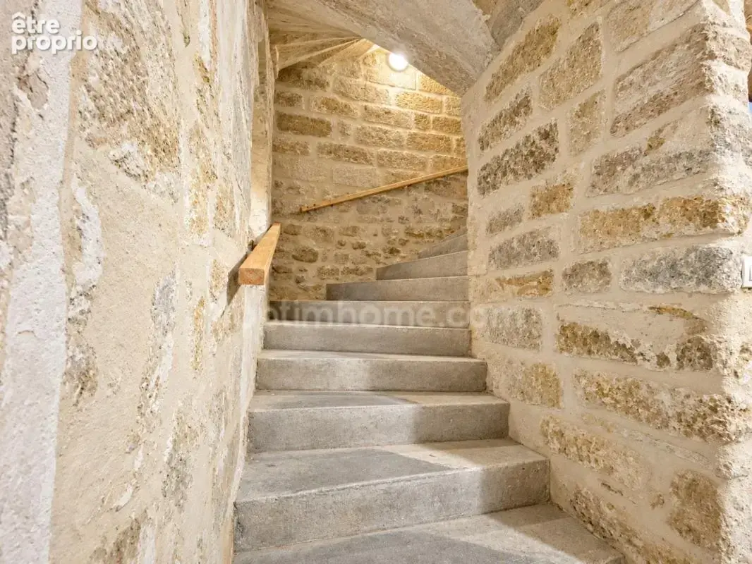 Immeuble de rapport à PEZENAS (34) - photo 2