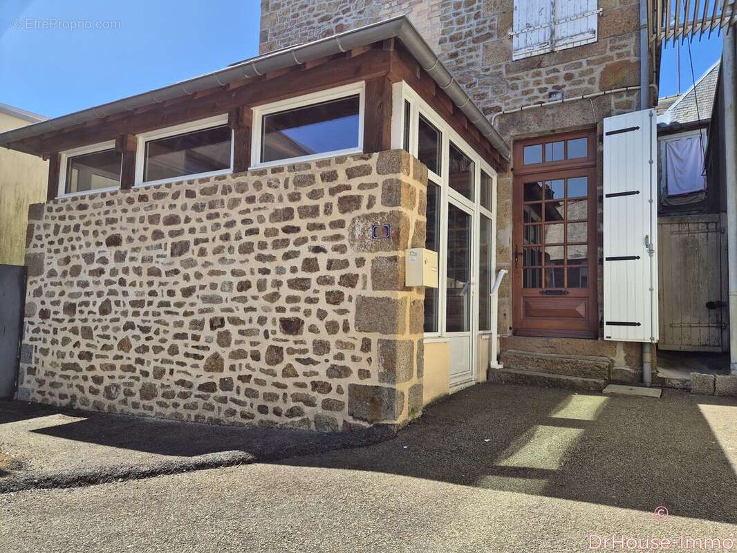 Maison 110 m² à Gorron  - photo 3