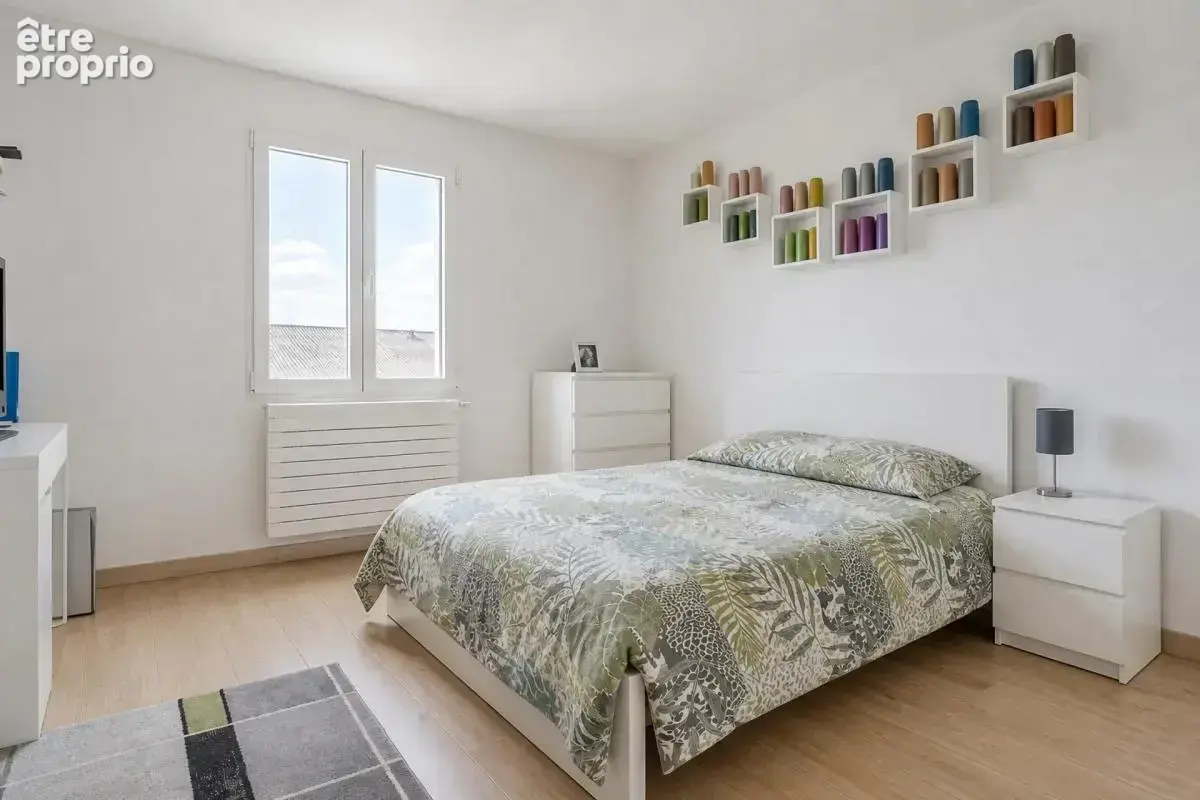 Maison familiale 7 pièces de 250 m² au Mesnil-Saint-Denis avec studio indépendant - photo 13