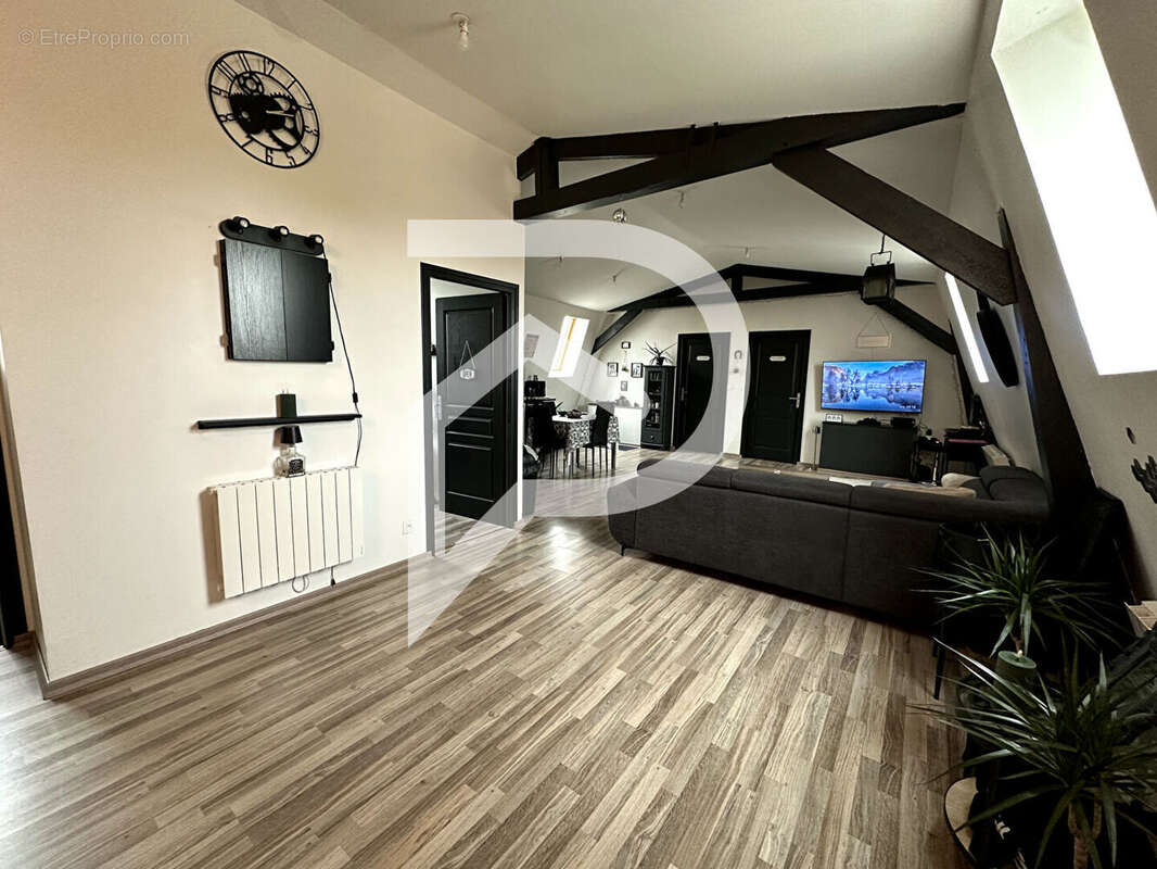 Appartement à LANDRECIES