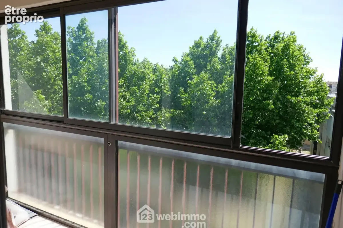 Appartement 1 pièce 73 m² à vendre à Arles (13200) - photo 1