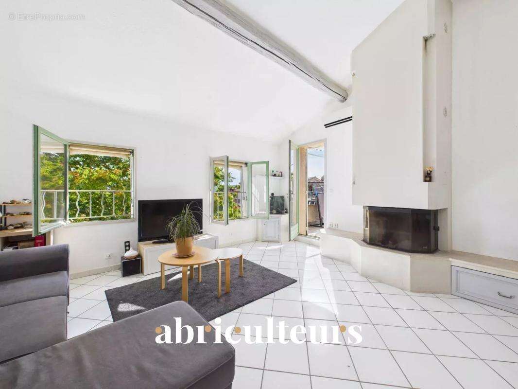 Appartement à PERTUIS