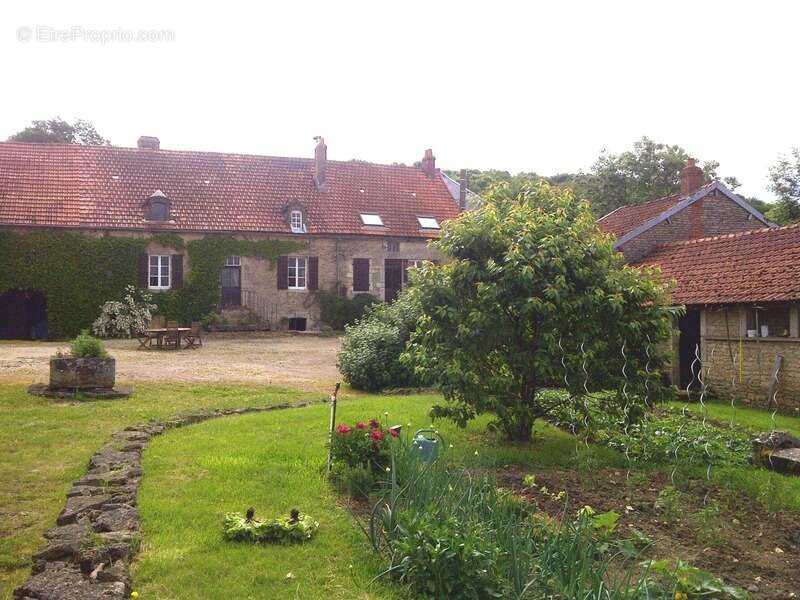 Maison à POUILLY-EN-AUXOIS