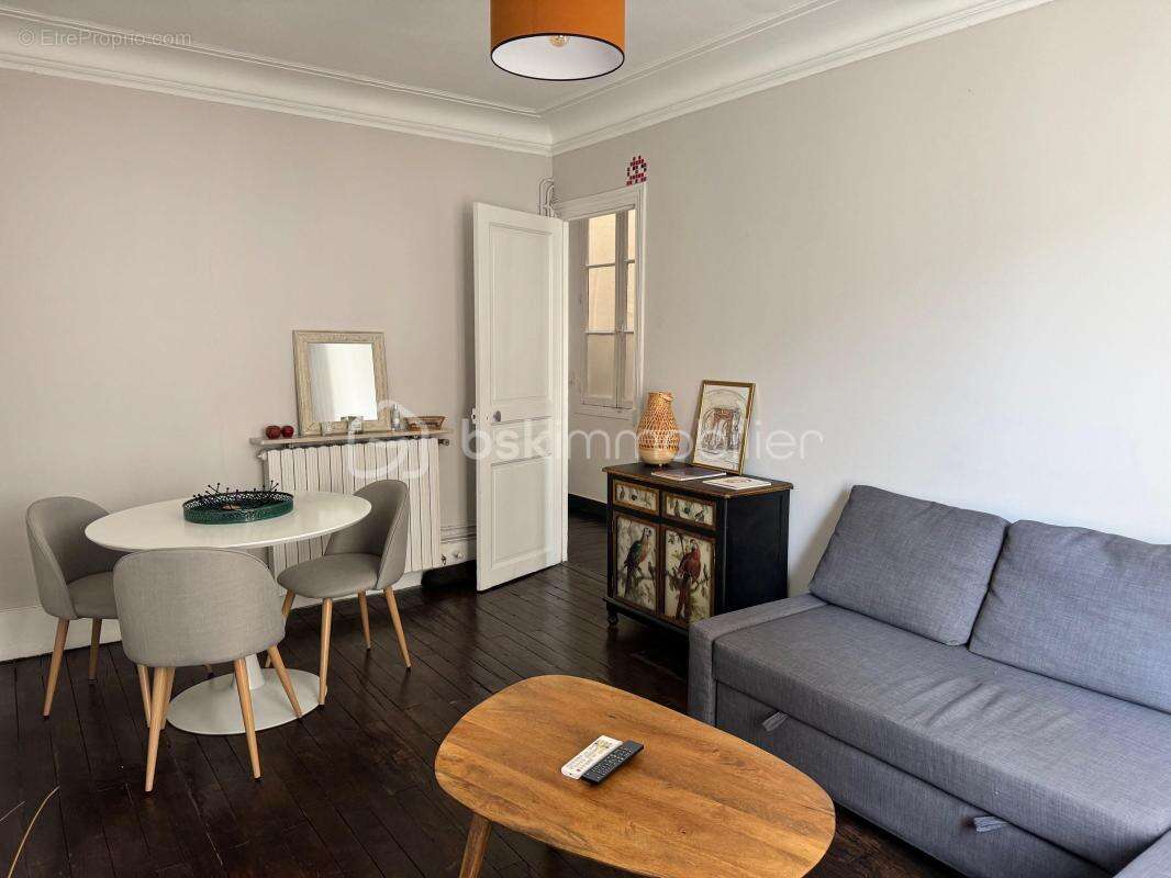 Appartement à PARIS-12E