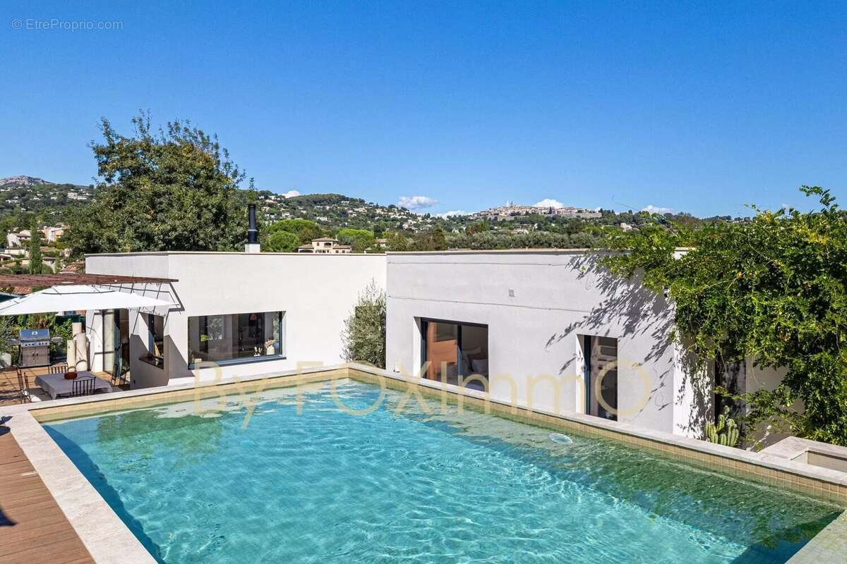 Maison à LA COLLE-SUR-LOUP