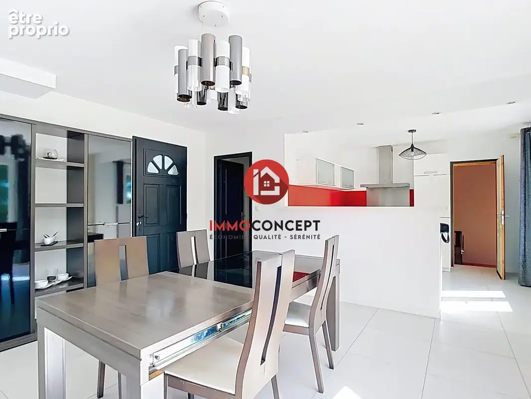 Maison 108 m² à Rochefort-Du-Gard  - photo 3