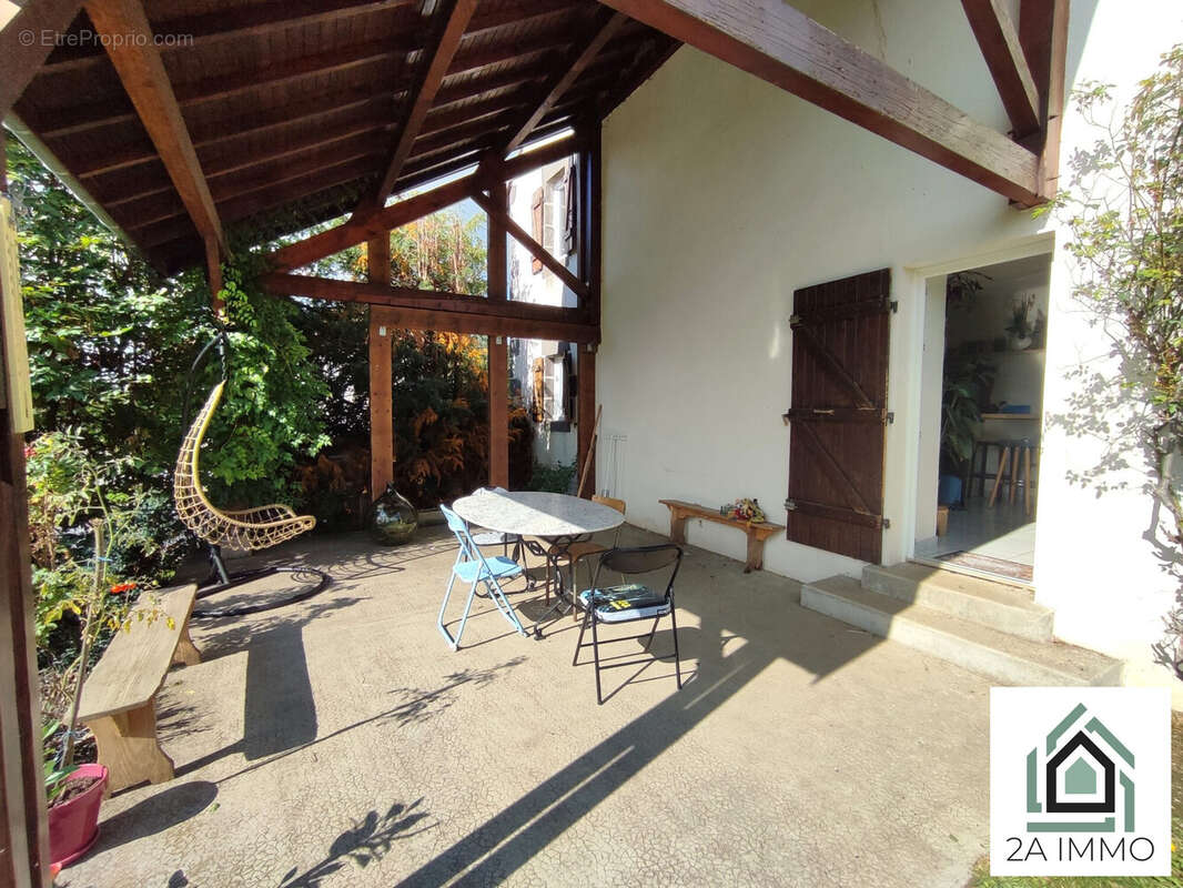 Maison à SAINT-GEORGES-DE-MONS