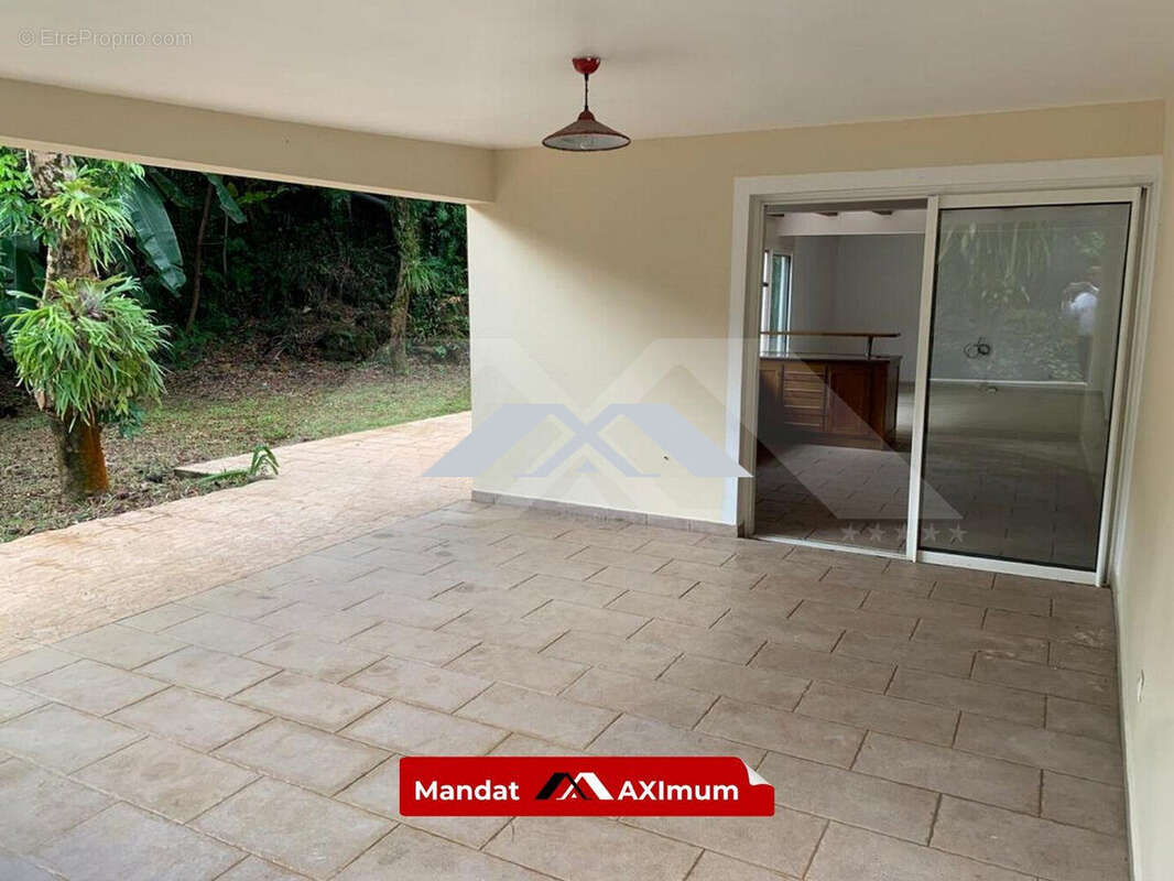 Maison à SAINT-PHILIPPE