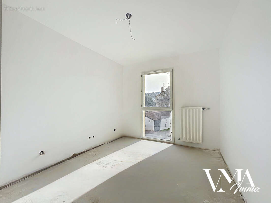 Appartement à L'ARBRESLE