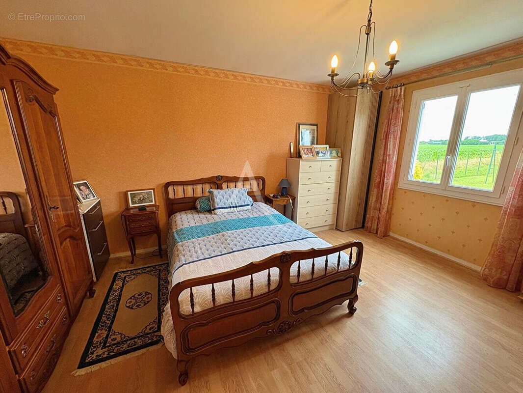 Maison à VITRY-AUX-LOGES