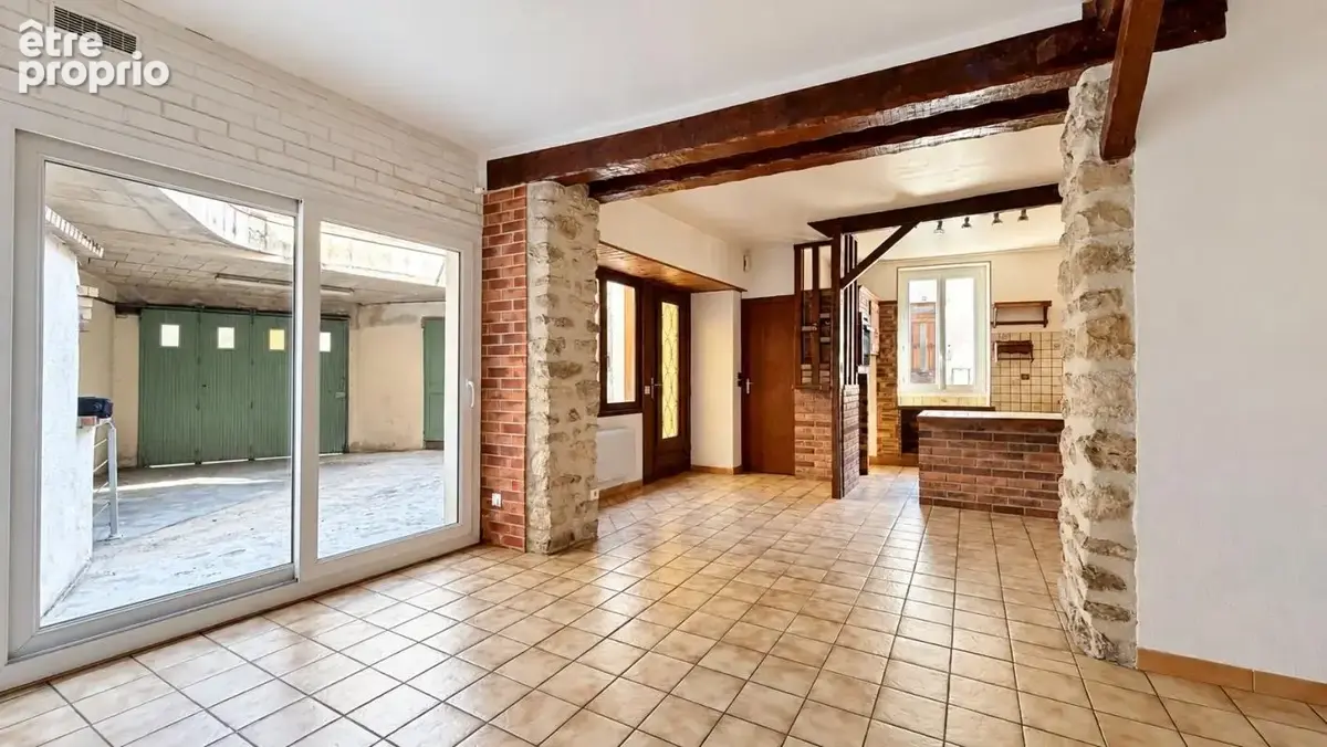 Maison de ville avec terrasse, stationnement et grenier aménagé - photo 4