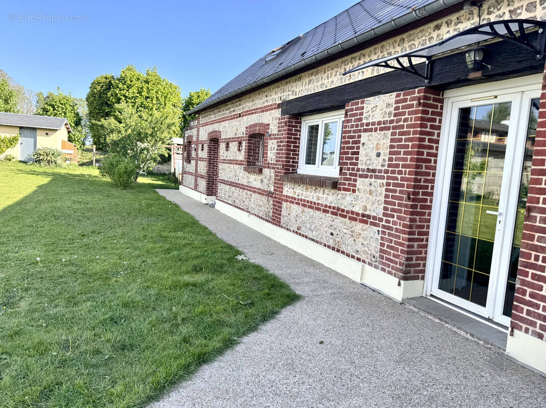 Maison à ANGLESQUEVILLE-L'ESNEVAL