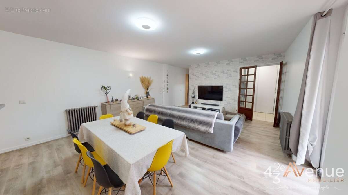 Appartement à LA RICAMARIE