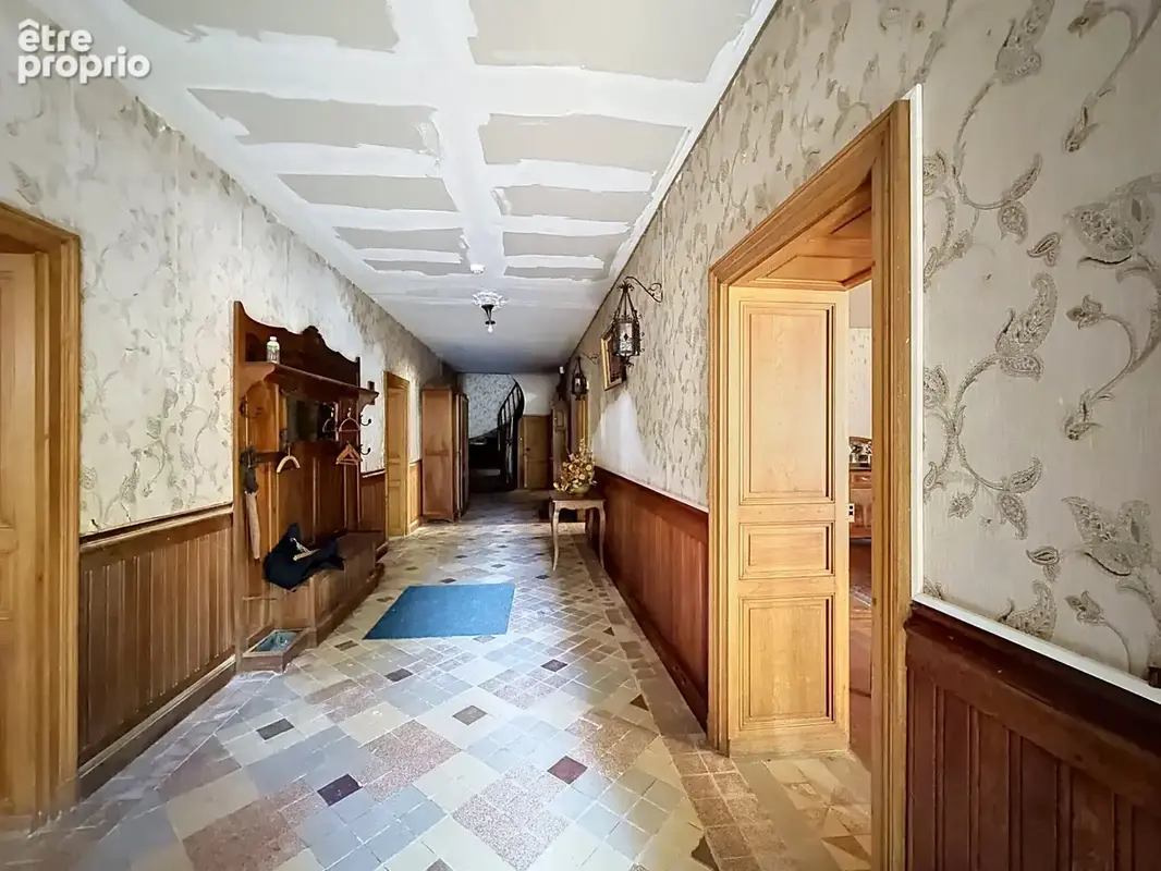 Belle maison de caractère à rénover proche commerces - photo 9