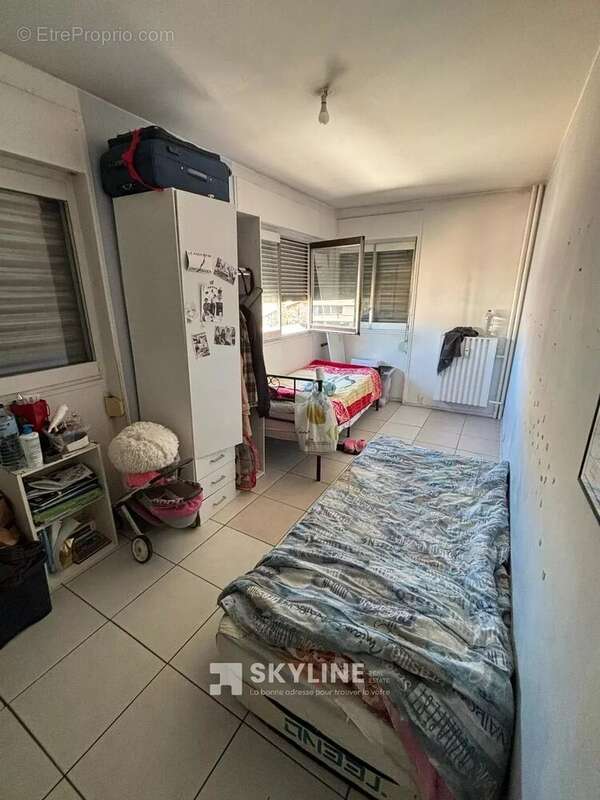 Appartement à MARSEILLE-3E