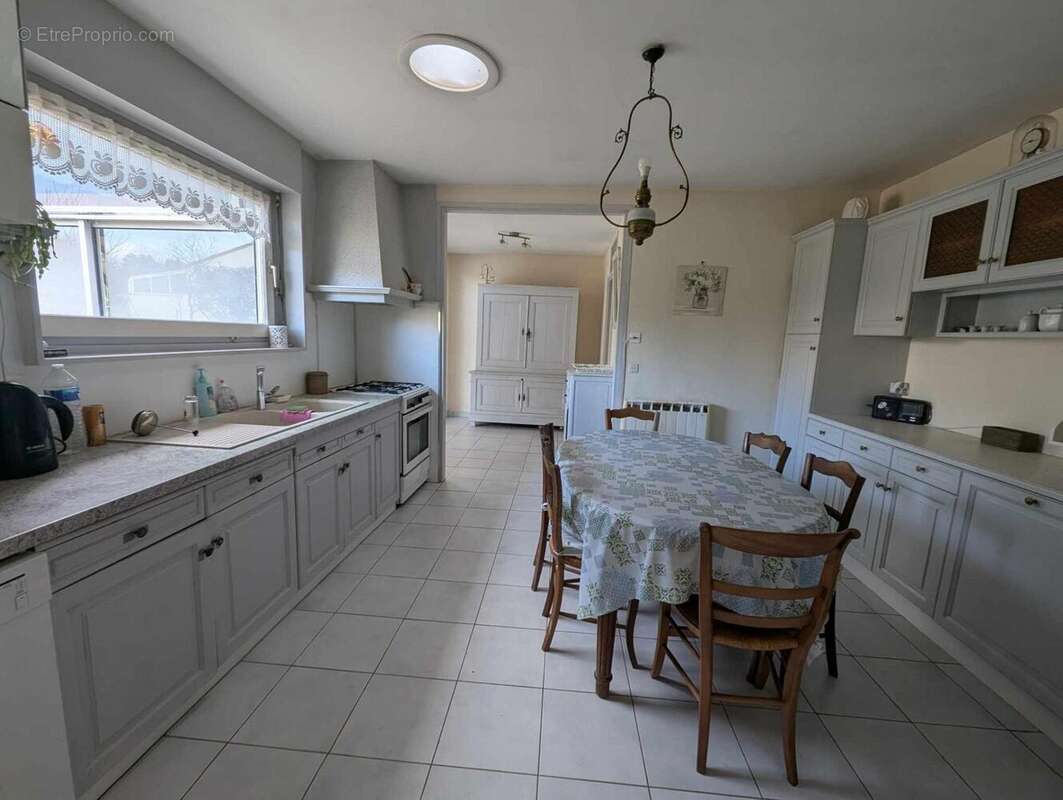 Photo 4 - Maison à VOUILLE