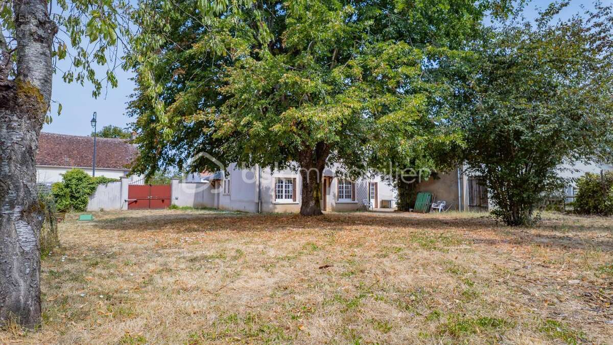 Surprenante maison de caractère à rafraîchir pour un projet familial ou professionnel - photo 29