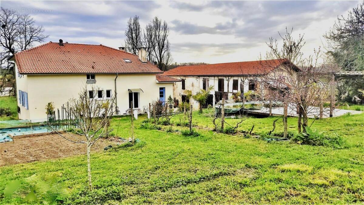 Maison à MUGRON