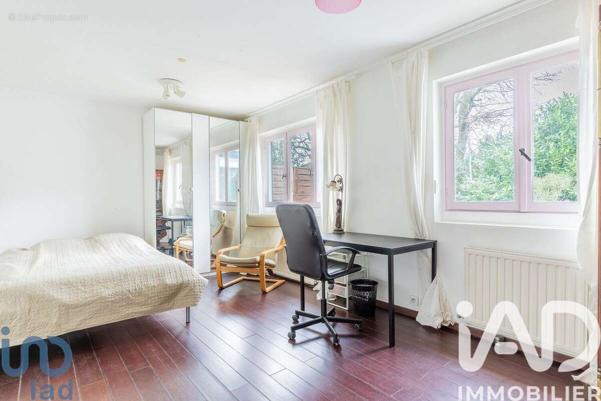 Photo 8 - Maison à VIRY-CHATILLON