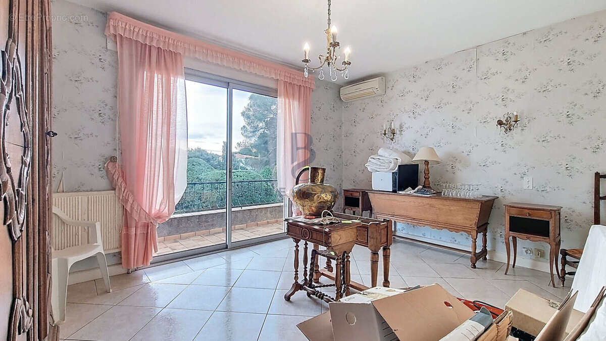 Maison à FREJUS