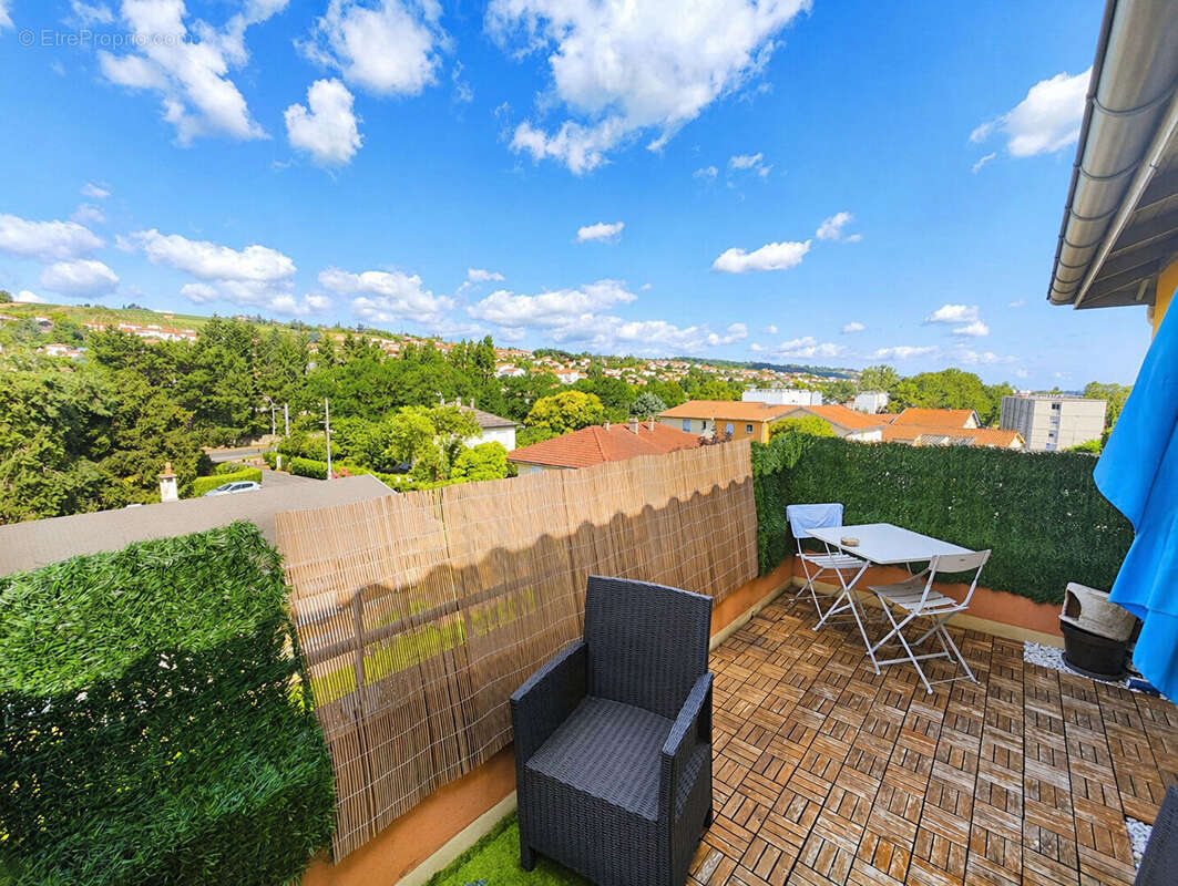 Appartement à ANSE