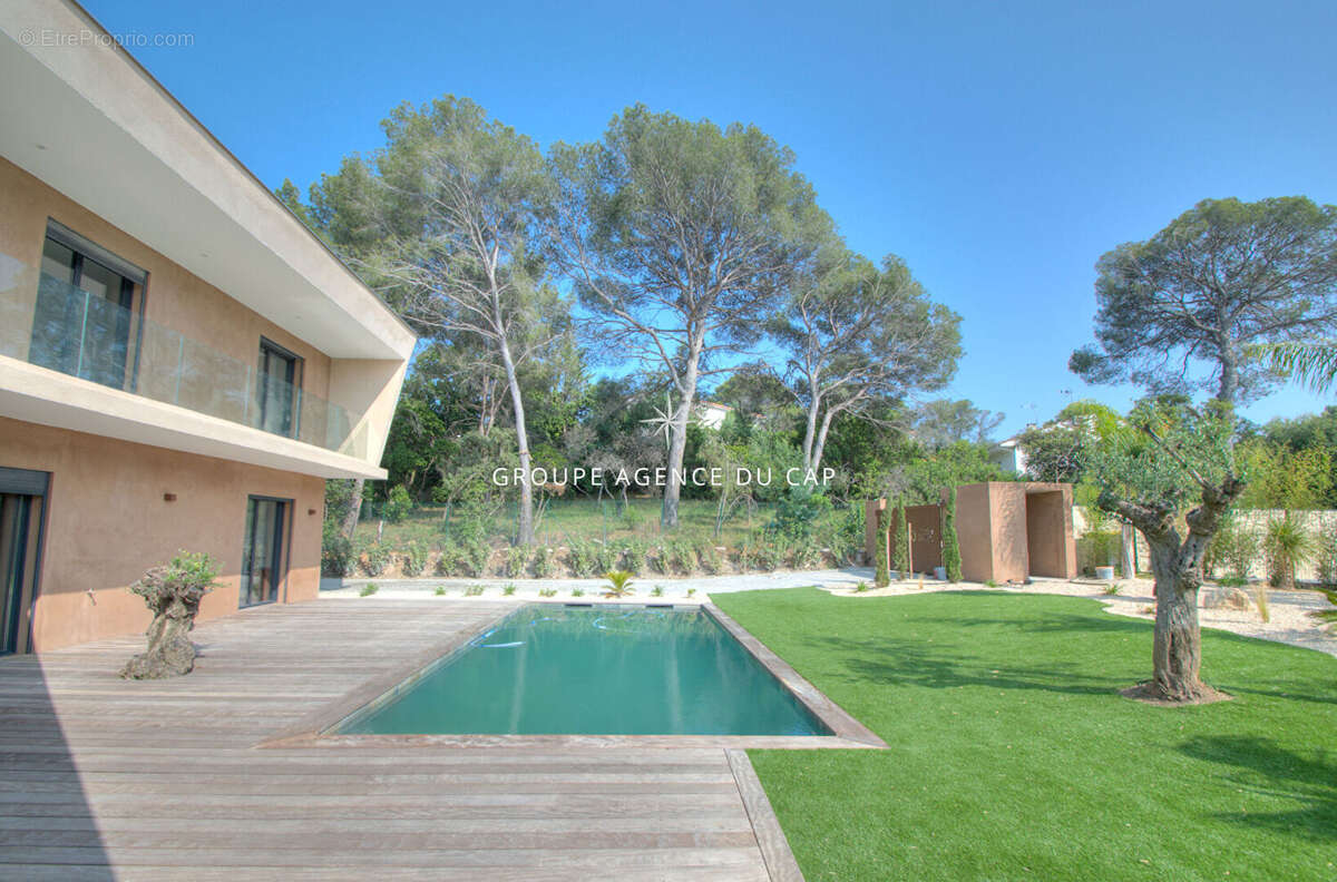 Maison à SAINT-RAPHAEL