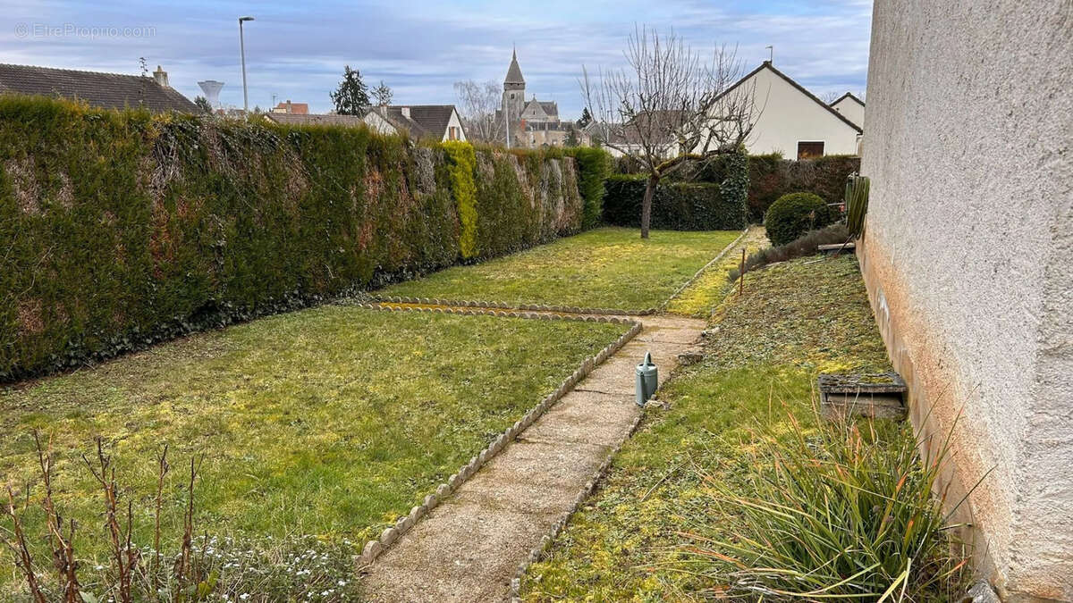 Maison à SAINT-MARCEL