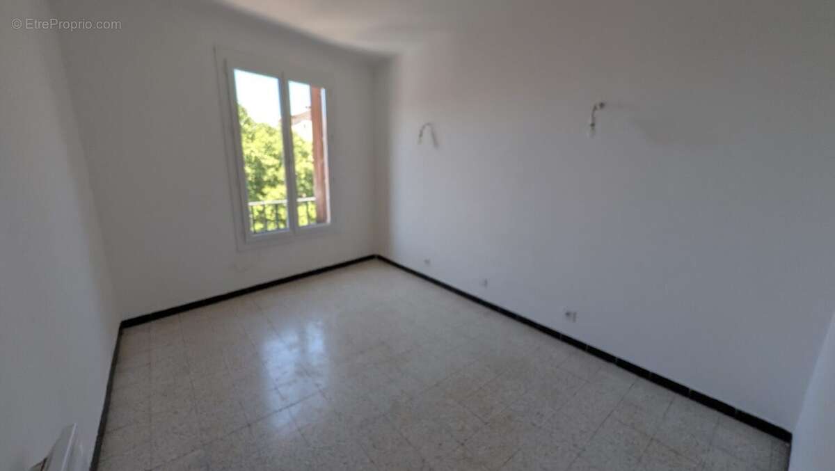 Appartement à CHATEAURENARD